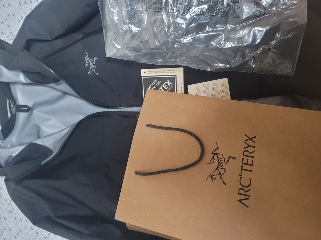 아크테릭스 베타자켓m 판매합니다 상품이미지3