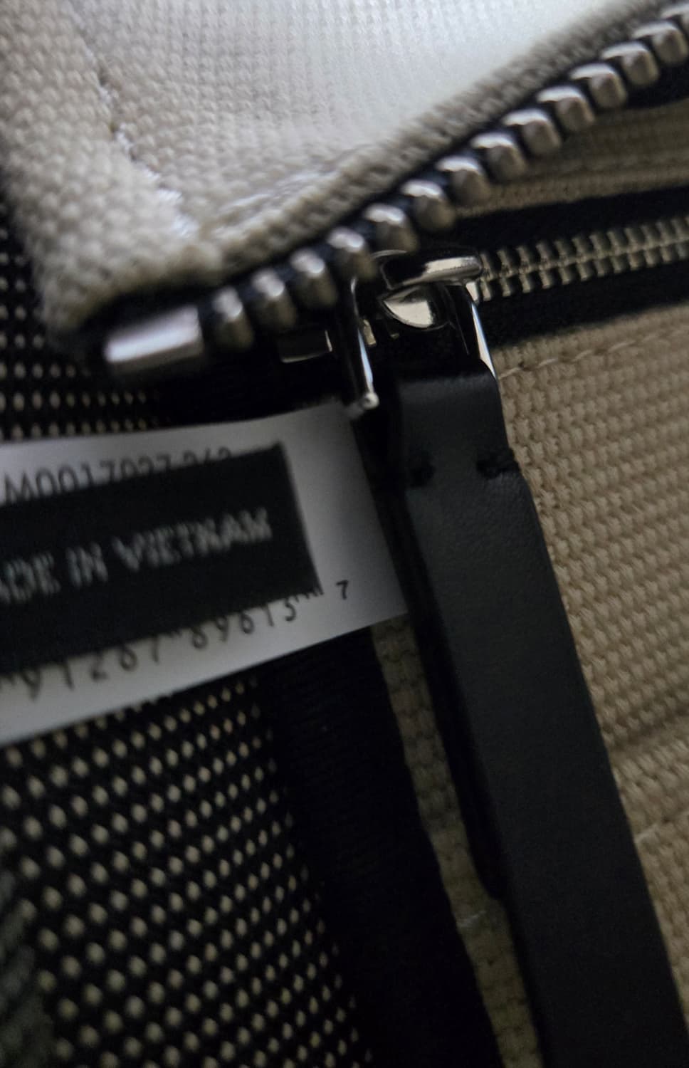 마크제이콥스 자카드 더 토트백 미듐 상품이미지8