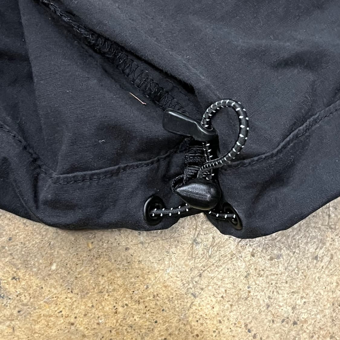 [정품/L] 엄브로 블랙 후드 바람막이 자켓 b15 상품이미지8