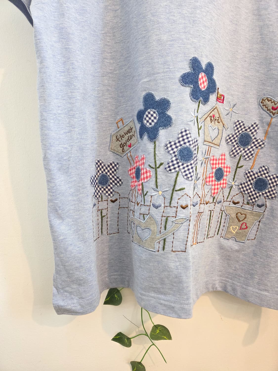 패치 디테일 반팔 티셔츠 [빅사이즈] 상품이미지3