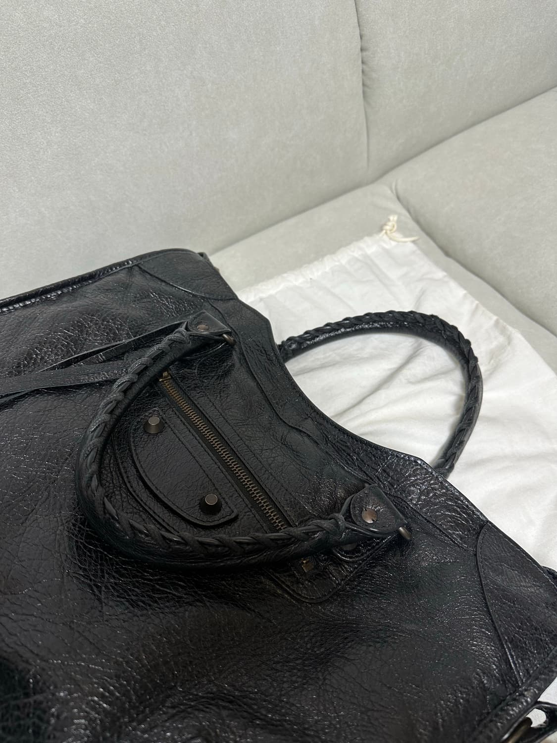 [SA 정품] 발렌시아가 시티 모터백 미디움 블랙 신 상품이미지5