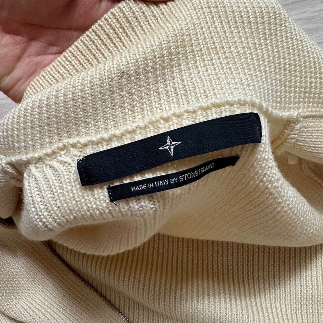 스톤아일랜드 니트집업 가디건 상품이미지5