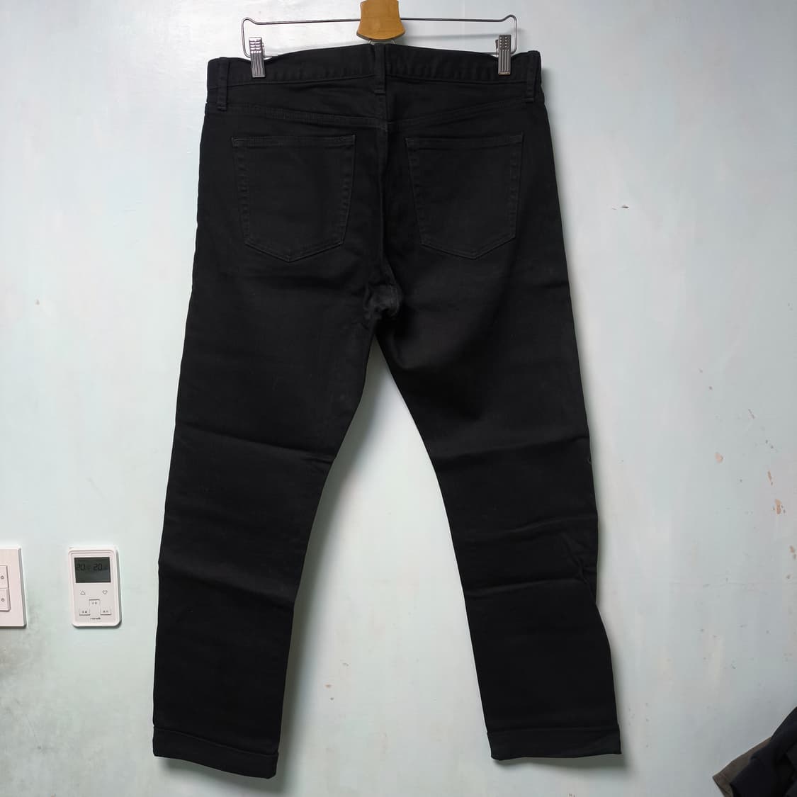 [35] 유니클로 셀비지 블랙진 상품이미지4