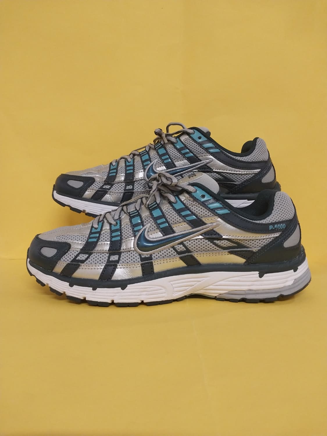 남성 나이키 P-6000 메탈릭실버 런닝화, 운동화 (255) 상품이미지1