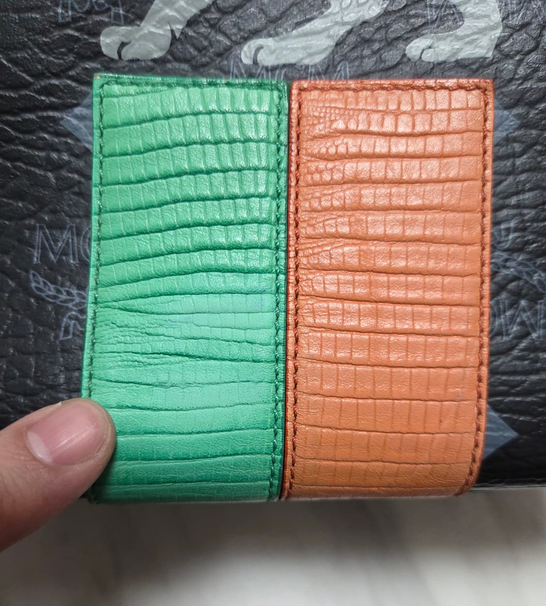 MCM 비세토스 라이언 프린트 보스턴백 상품이미지7