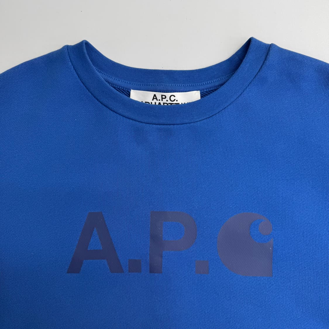 칼하트 X A.P.C 맨투맨  상품이미지3