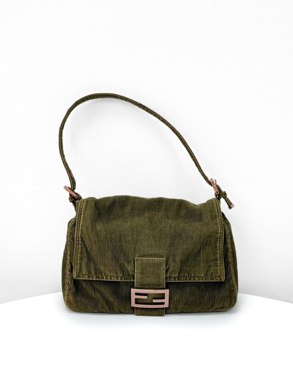 펜디 코듀로이 맘마 바게트백 상품이미지1