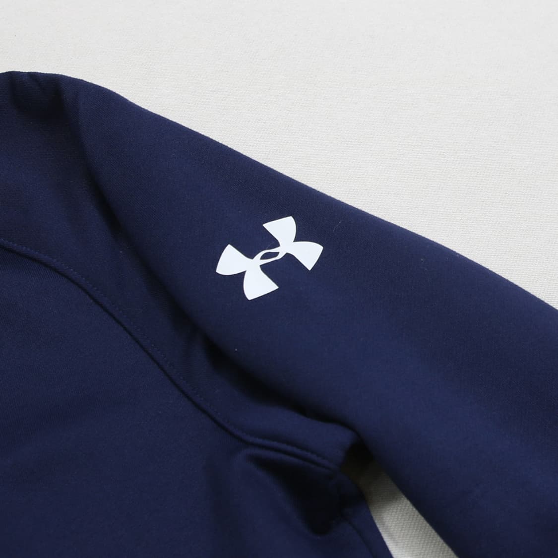 (착용컷) 언더아머 트랙 후드 집업 (남성용 98) 상품이미지6