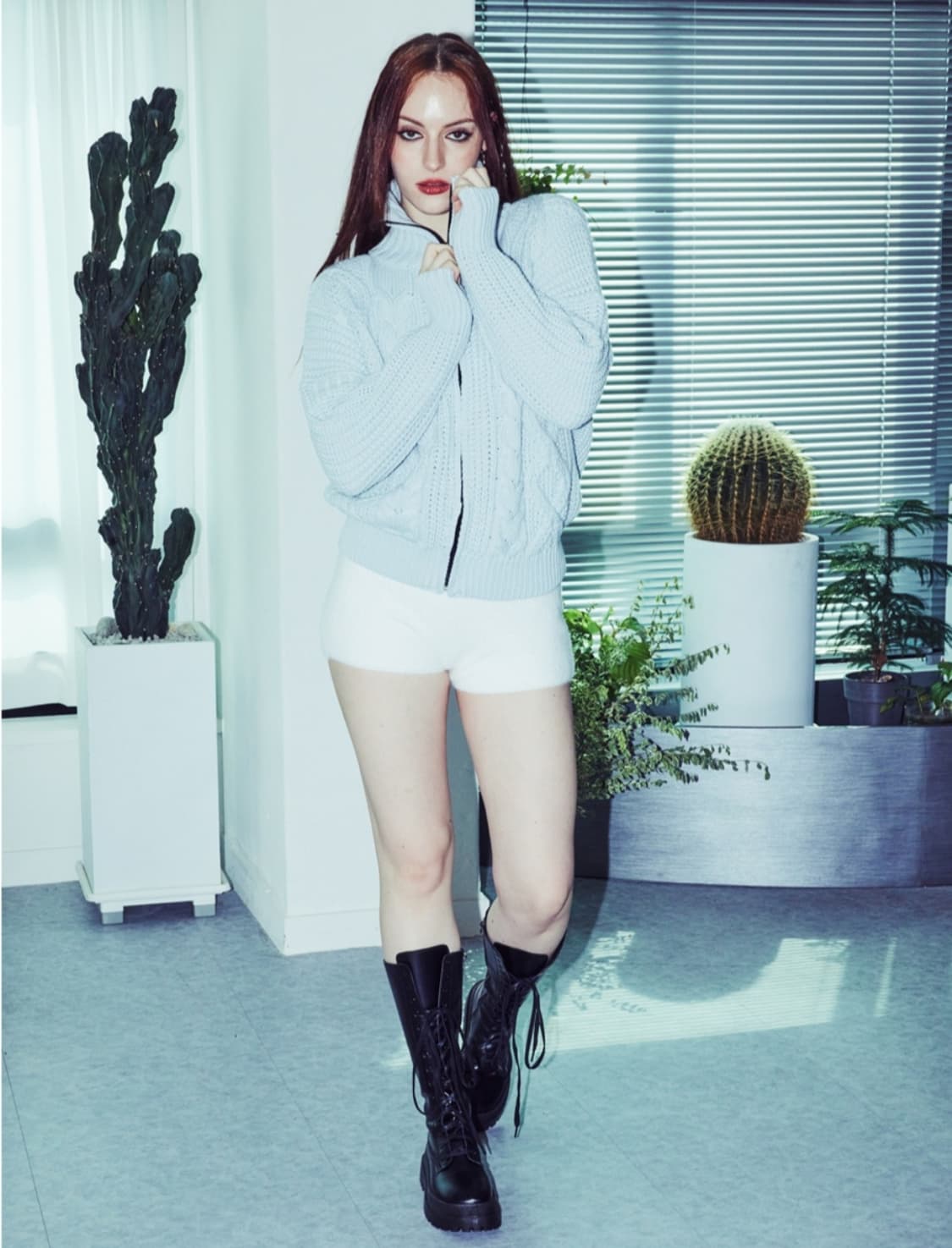 유스크루 하이넥 헤일리 니트 집업 스카이 블루 상품이미지3