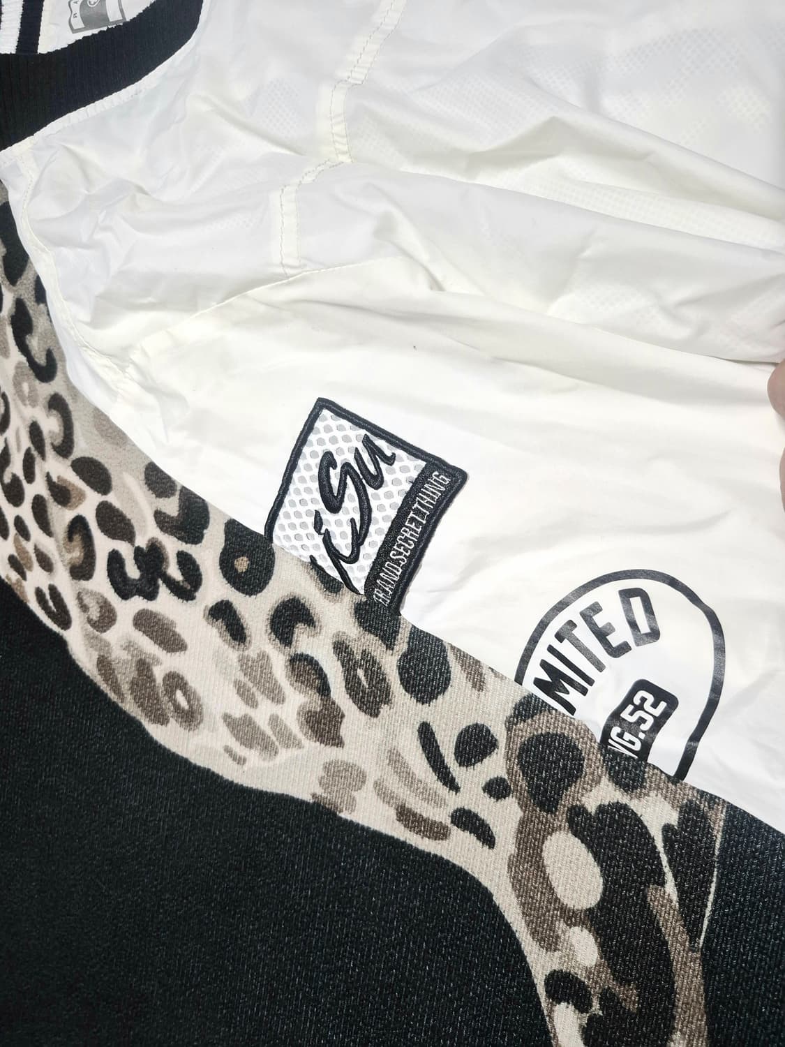 00's 에비수 멀티패치 폴리쉘 봄버 자켓 L 상품이미지3