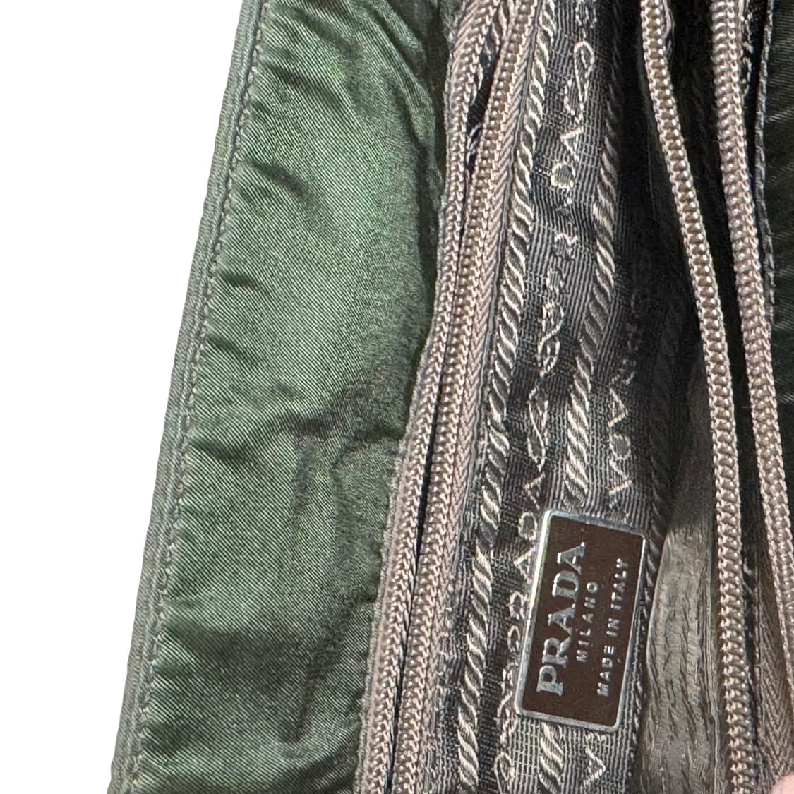 프라다 다크 그린 포코노 토트백 상품이미지7