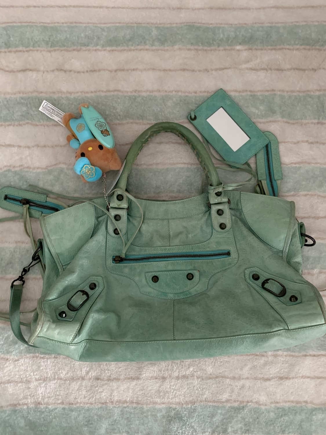 발렌시아가 모터백 시티백 정품 라지 민트컬러 상품이미지1
