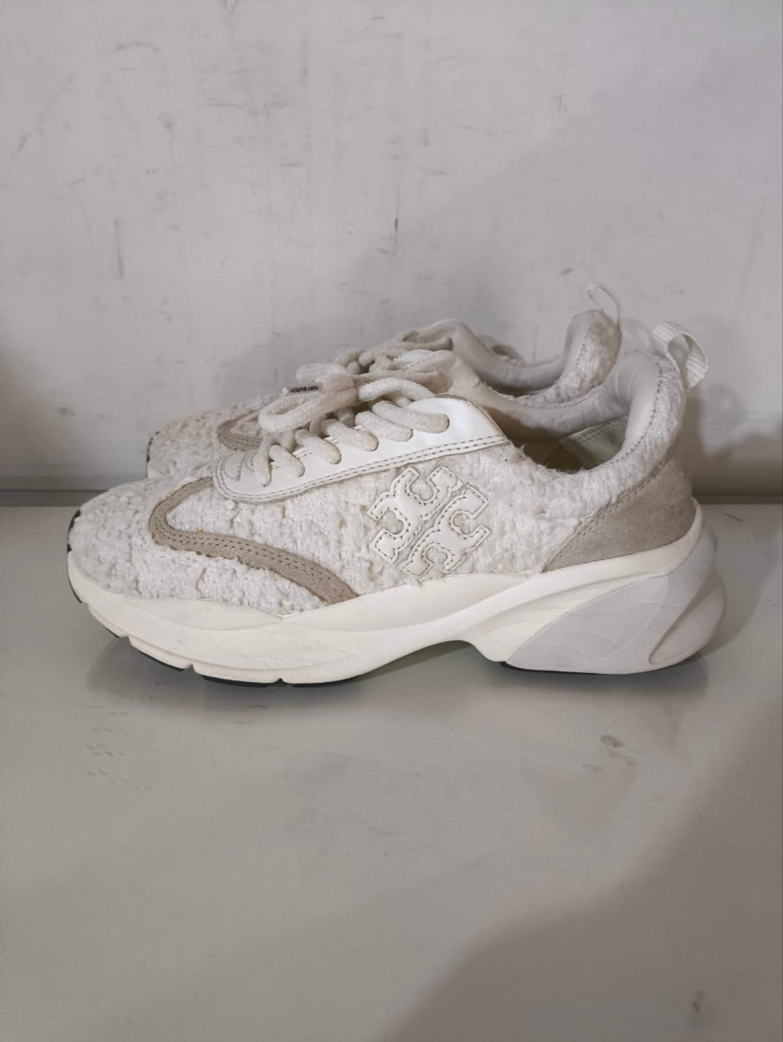 6.5 235mm 토리버치 굿럭트레이너 스니커즈 상품이미지1