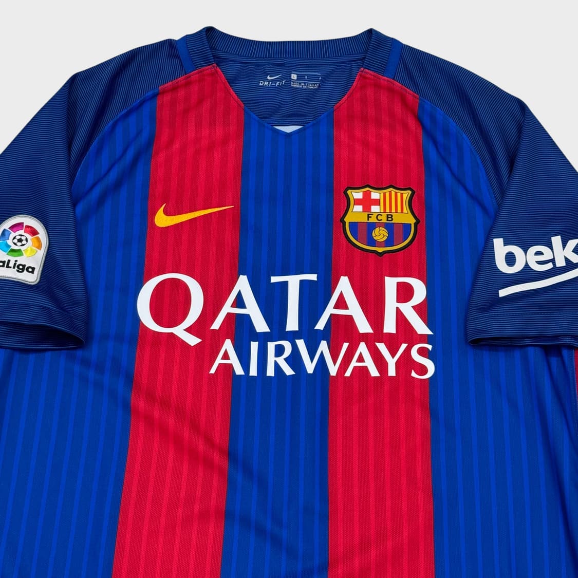16-17 바르셀로나 홈 No.11 네이마르 상품이미지3