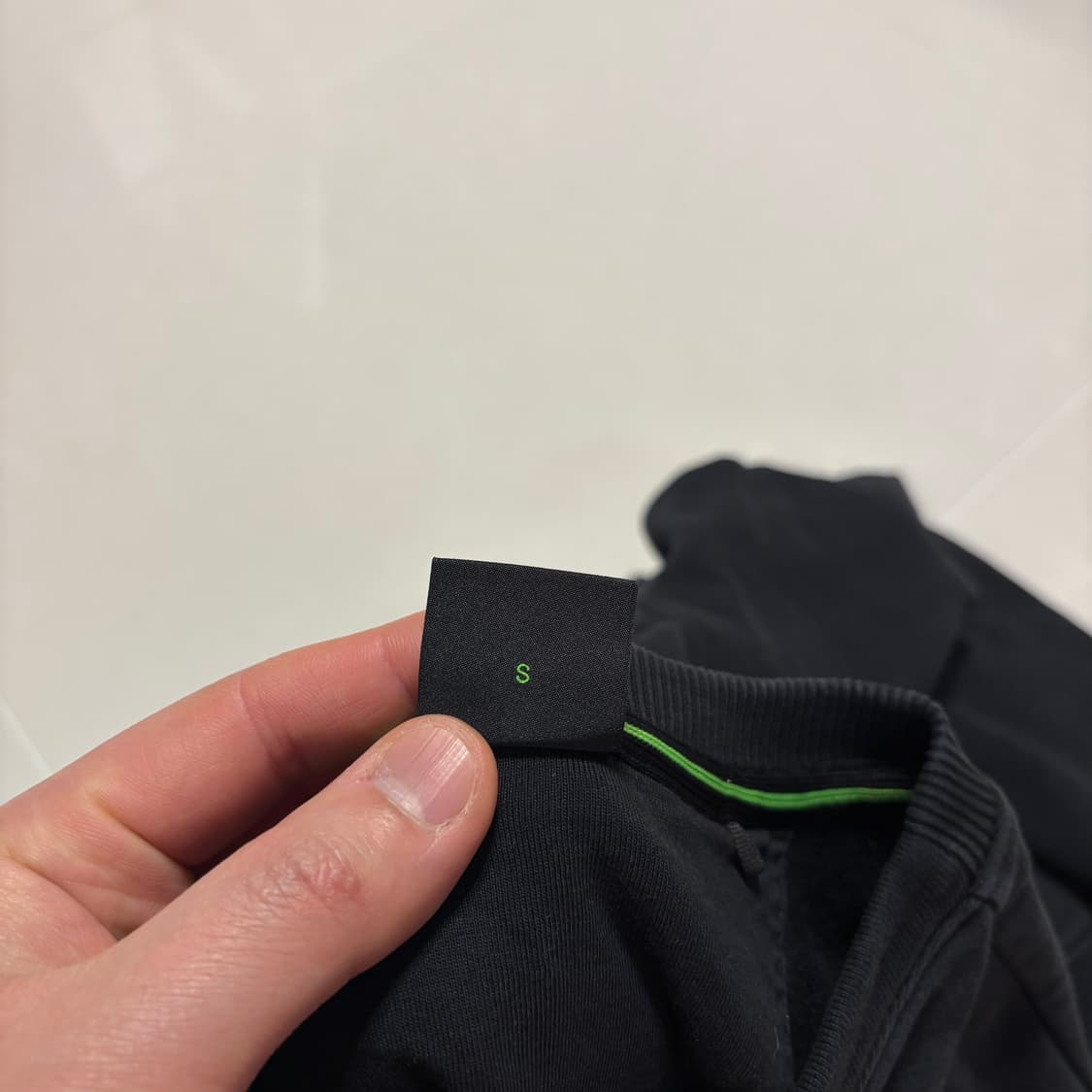 정품 휴고 보스 BOSS 빅로고 블랙 맨투맨 티셔츠 상품이미지7