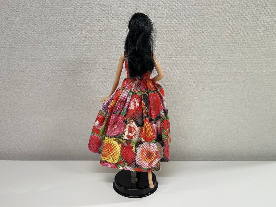 꼼데가르송 x 바비 플래티넘 라벨 컬렉션 인형 징글 플라워 한정 상품이미지4