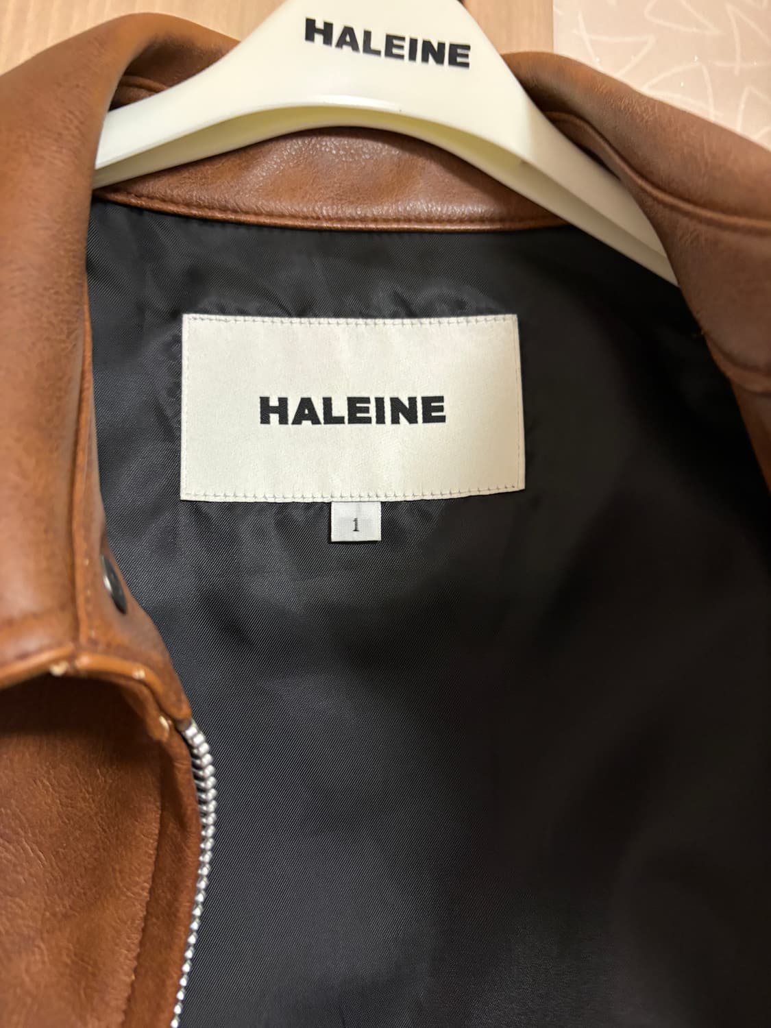 알렌느 패치드 3D 포우 레더 레이싱 자켓 브라운 상품이미지3