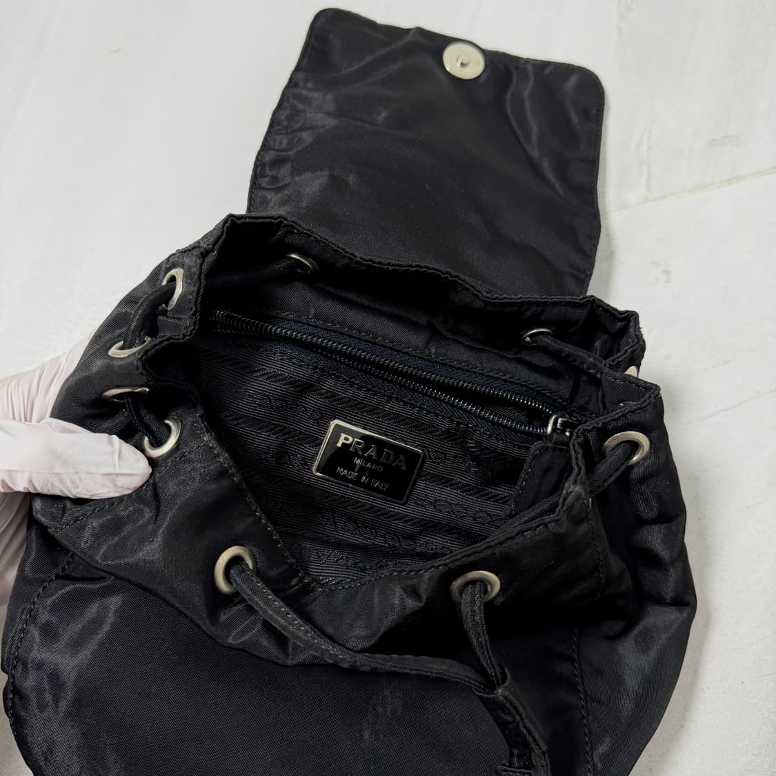 프라다 포코노 미니 백팩(명품 감정서 포함) 상품이미지4