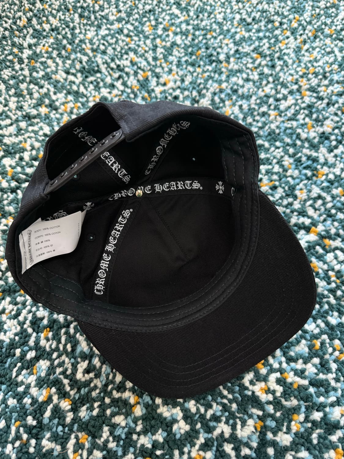 크롬하츠 버티컬 백 로고 캡 모자 블랙 상품이미지5