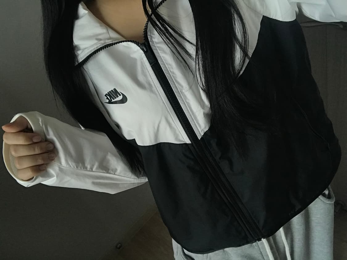 나이키 윈드러너 바람막이 화이트블랙 m 상품이미지2