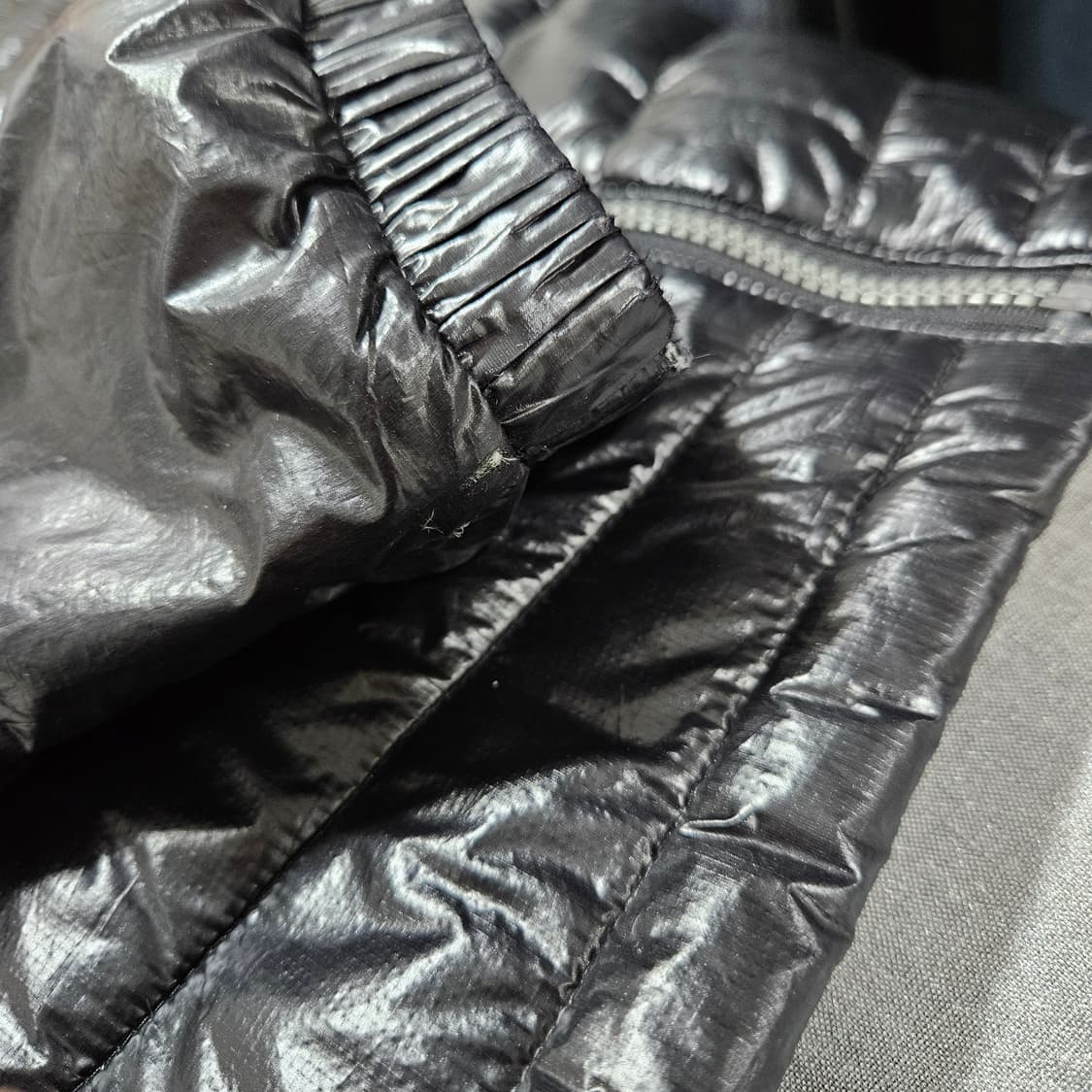 105 아디다스 유광 구스 경량패딩 상품이미지6