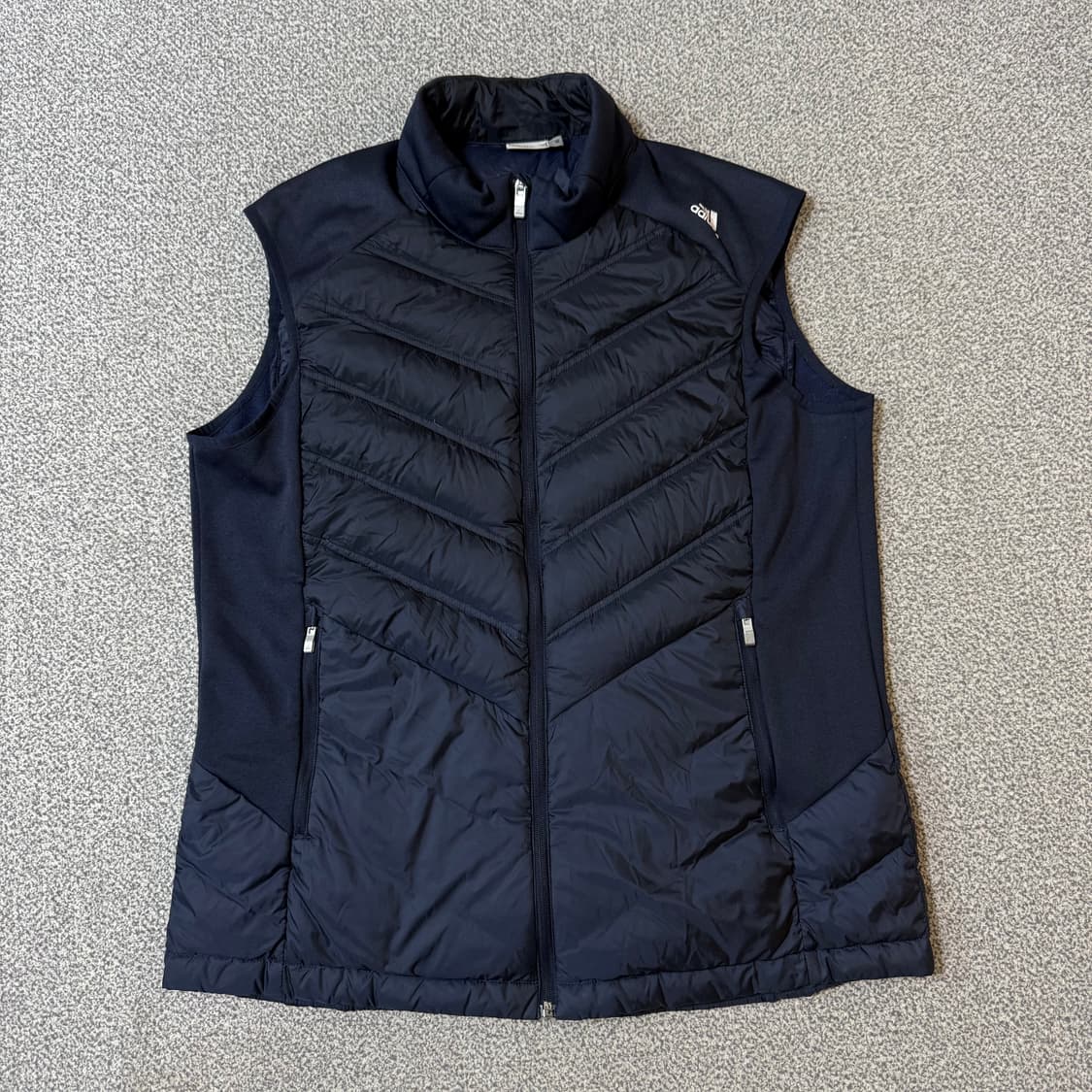 아디다스 겨울철 러닝용 패딩조끼 상품이미지2