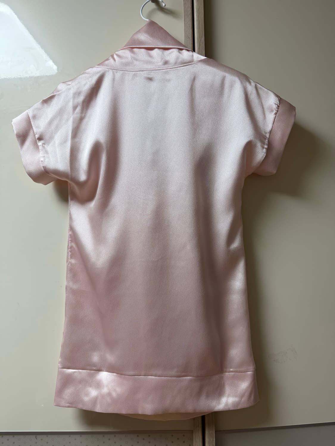 하우스므세 OFF-SHOULDER BLOUSE pink 상품이미지4