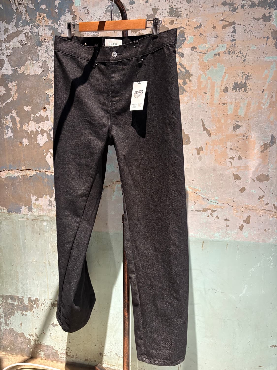 블랙 백버튼 데님 팬츠  상품이미지3