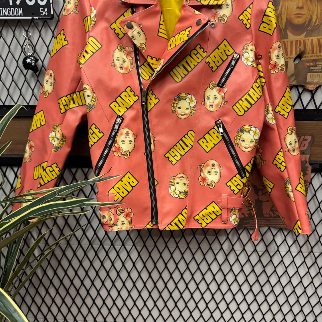 언티지 베이비 로고 프린팅 라이싱 레더 자켓 핑크 옐로우 배색 상품이미지4