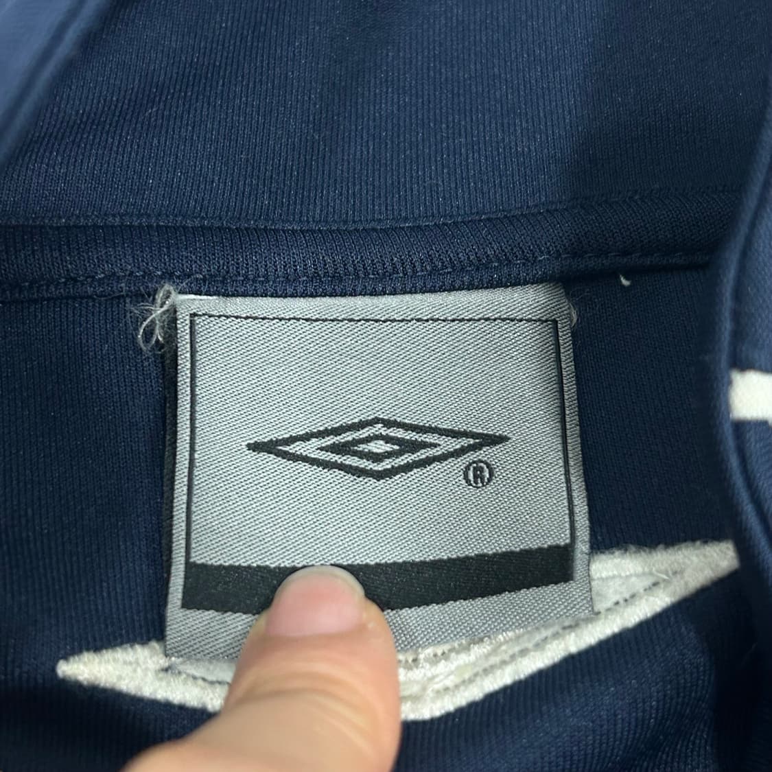 Umbro 엄브로 아이보리 네이비 배색 져지 상품이미지6