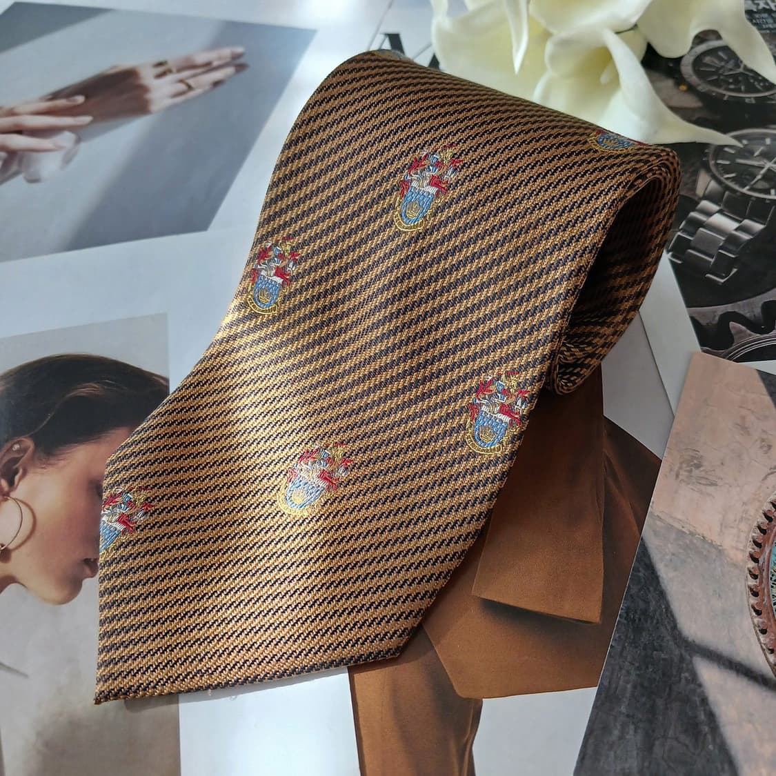 아쿠아스큐텀 실크 하운드투스 엠블럼 넥타이 9.9cm A+등급A18861 상품이미지2