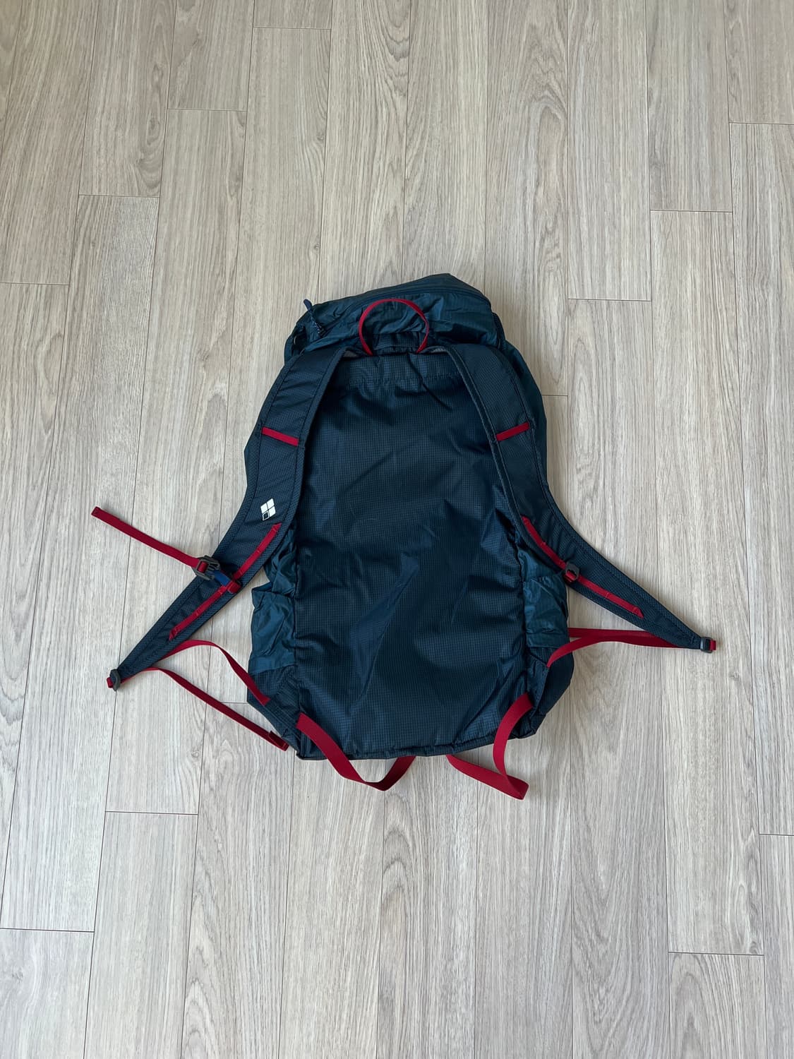 (새상품) 몽벨 버사라이트 팩 20 백팩 블루 블랙 상품이미지2