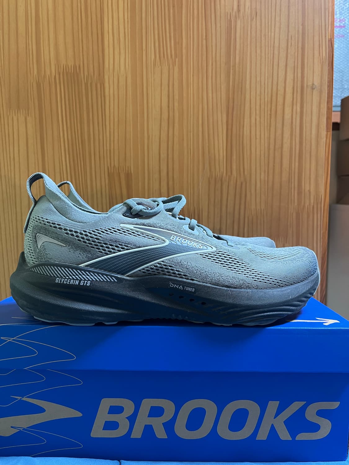브룩스 글리세린 gts 22 285사이즈 상품이미지2