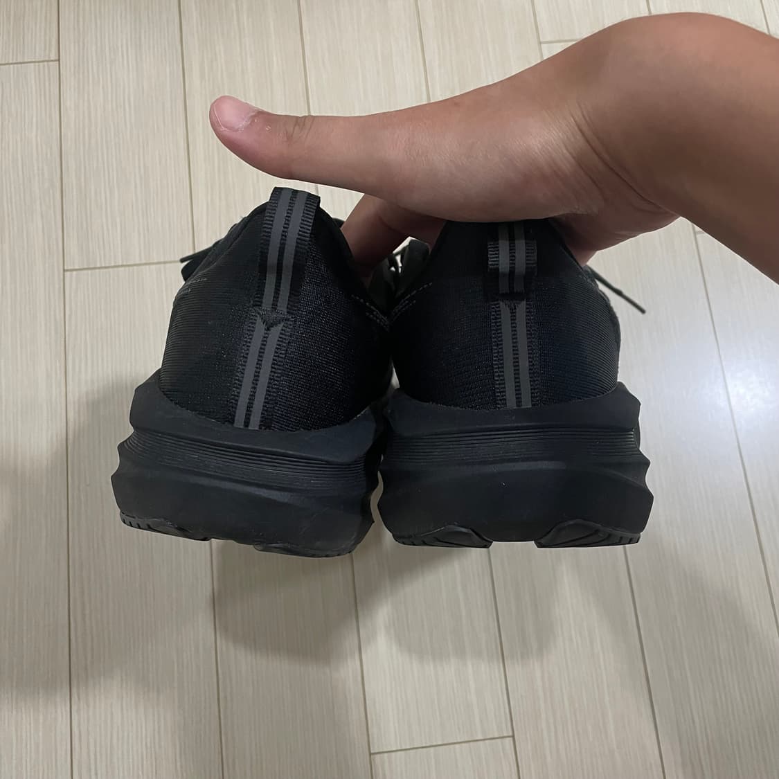 [275] 아식스 노바블라스트 5 러닝화 블랙 캐리어 그레이 상품이미지6