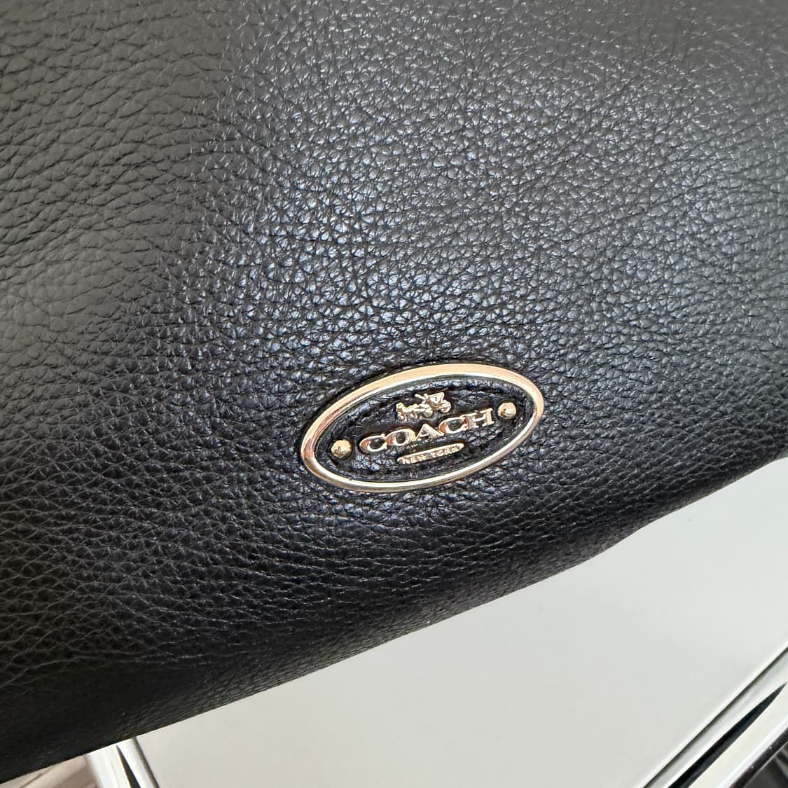 Coach leather shoulder bag 상품이미지5