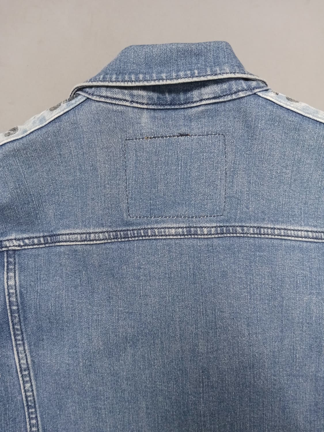 [L] 리바이스 프리미엄 트랙 코치 트러커 자켓 상품이미지7