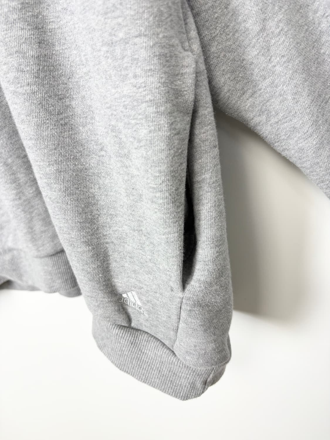 아디다스 남성 맨투맨 상품이미지3