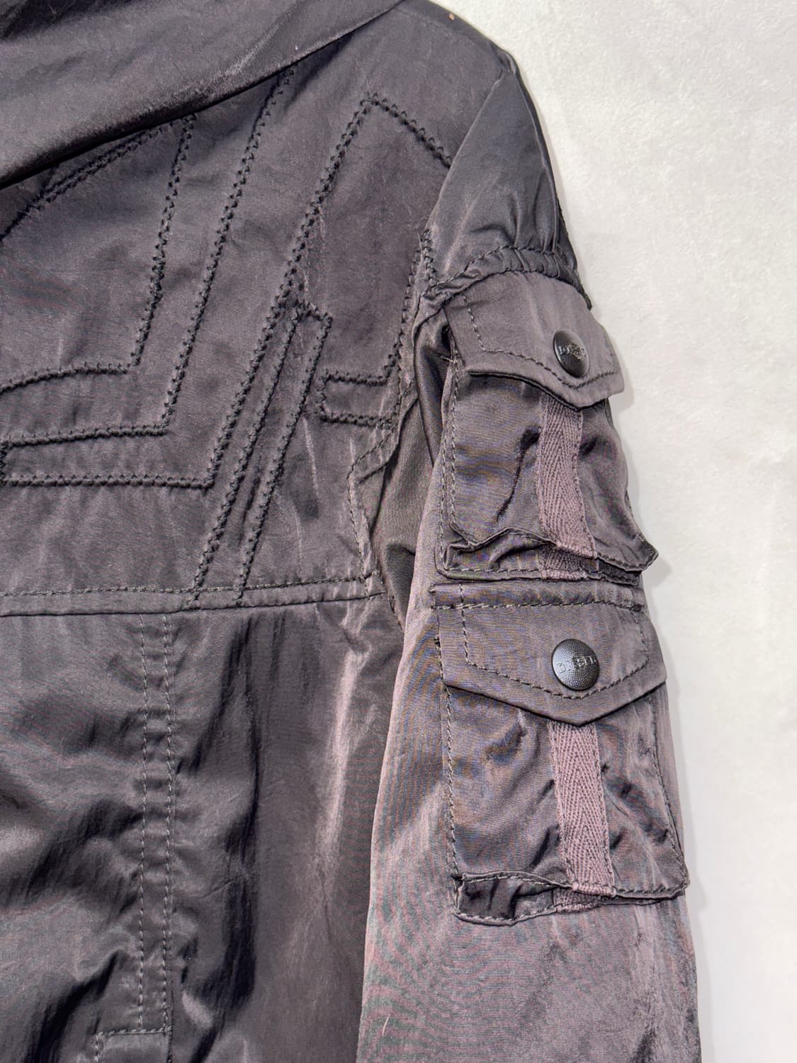 DIESEL black geometric pocket hood 패딩 상품이미지4