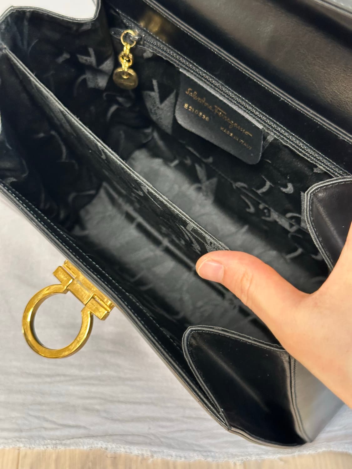 페라가모 간치니 켈리백 토트백 크로스백 차정원백 미디움 상품이미지10