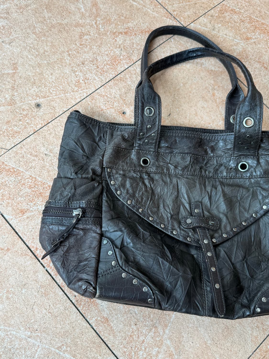 톰보이 빈티지 스터드 브라운 가죽 숄더백  상품이미지2