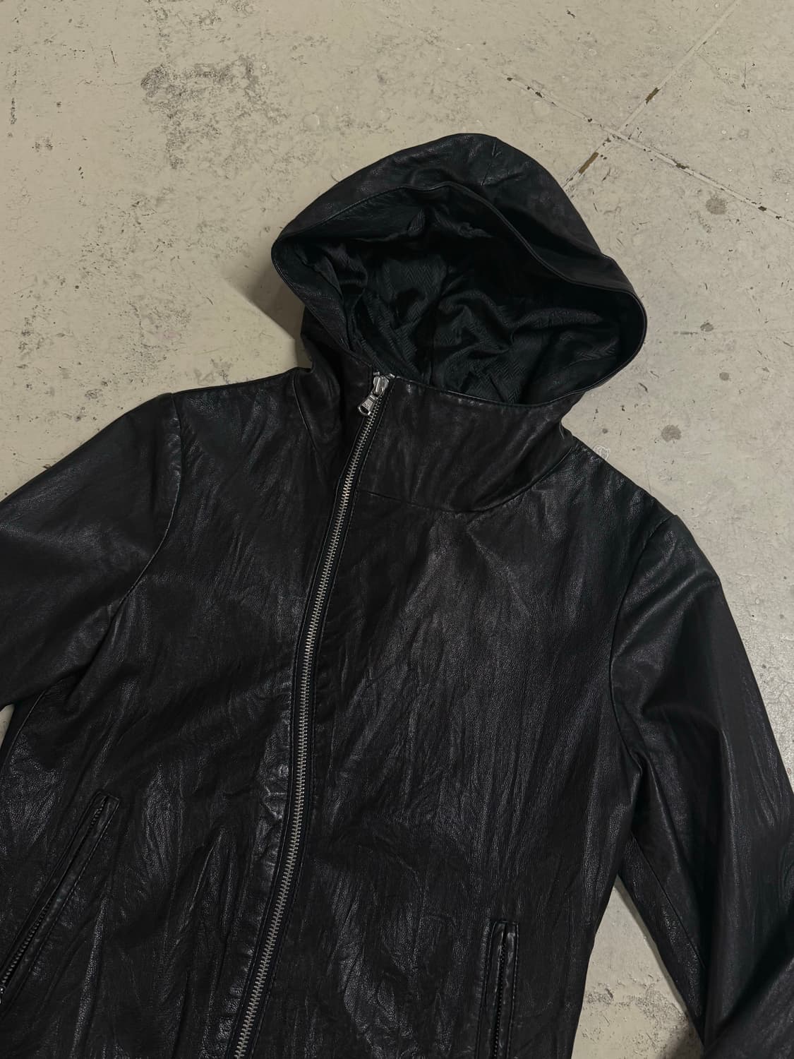 Diagonal zipper detail hood leather jk 상품이미지4