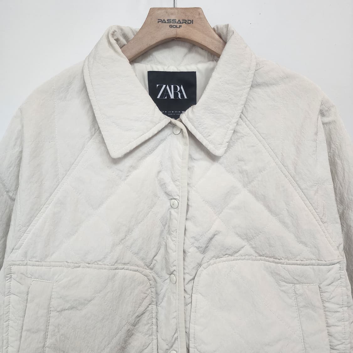 자라 아이보리 셔츠형 패딩 자켓 상품이미지2