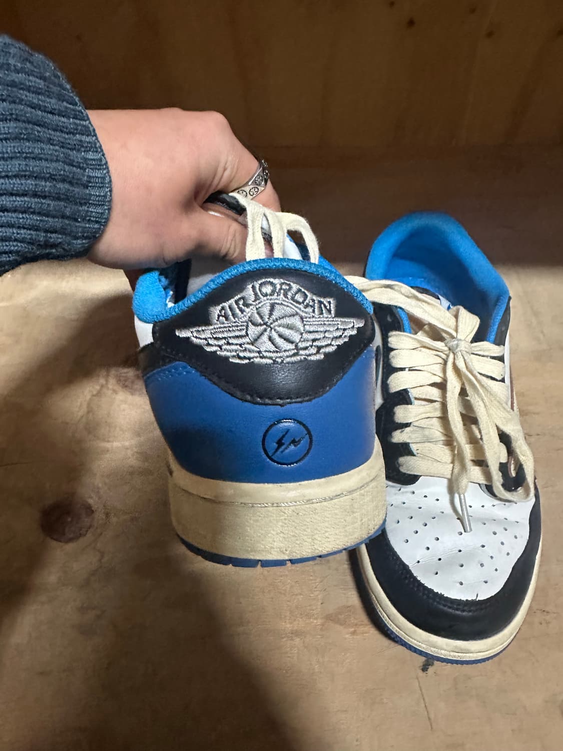 나이키 트래비스 스캇 270사이즈 팝니다 상품이미지4