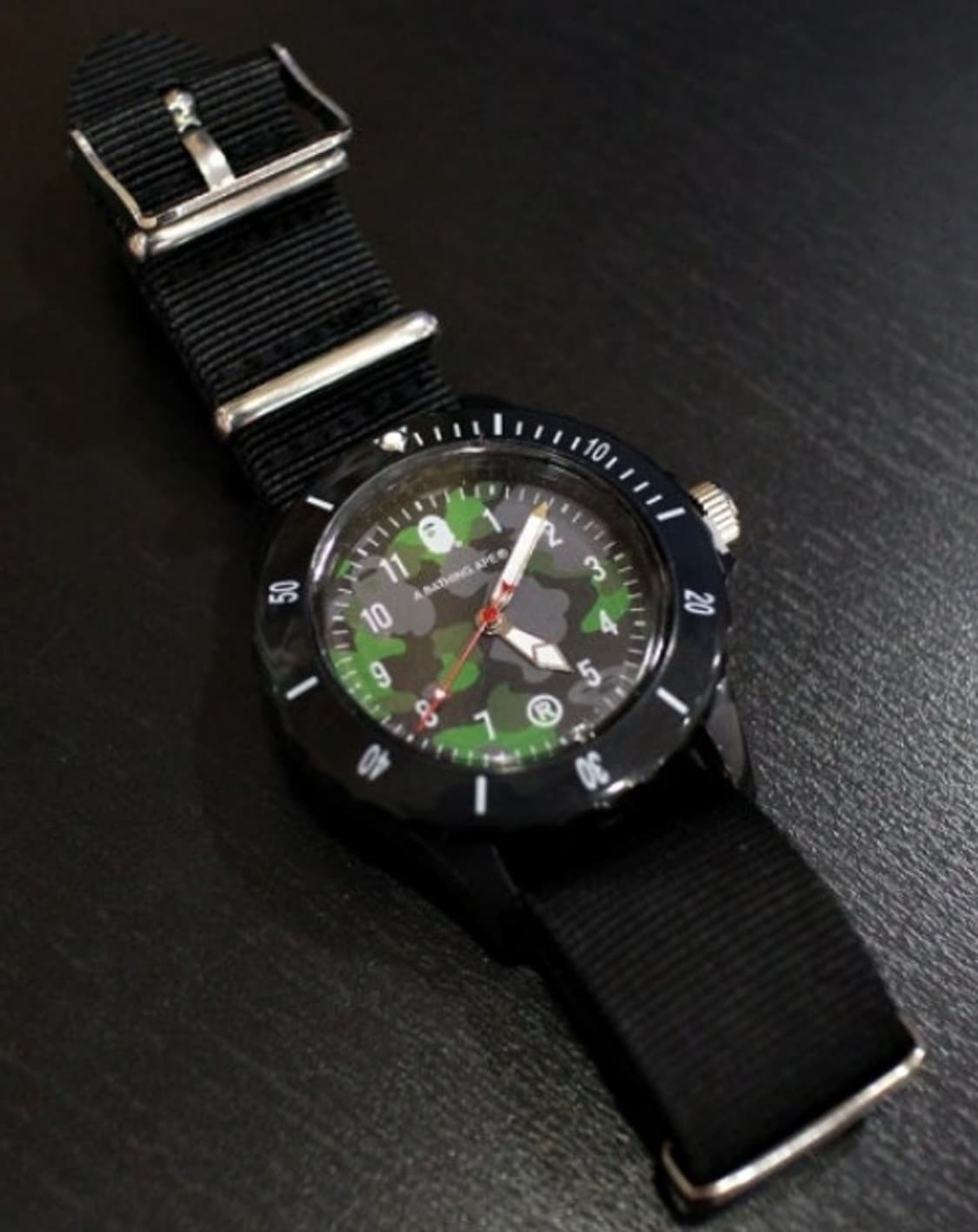 베이프 잡지 부록 시계 삽니다. 상품이미지1