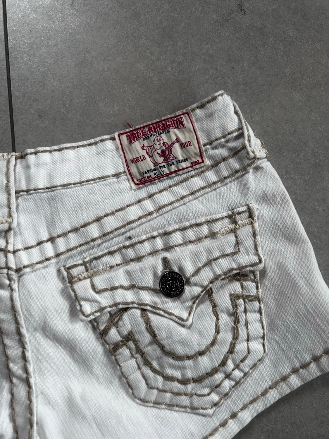 TrueReligion 스티치 숏츠 29 상품이미지2