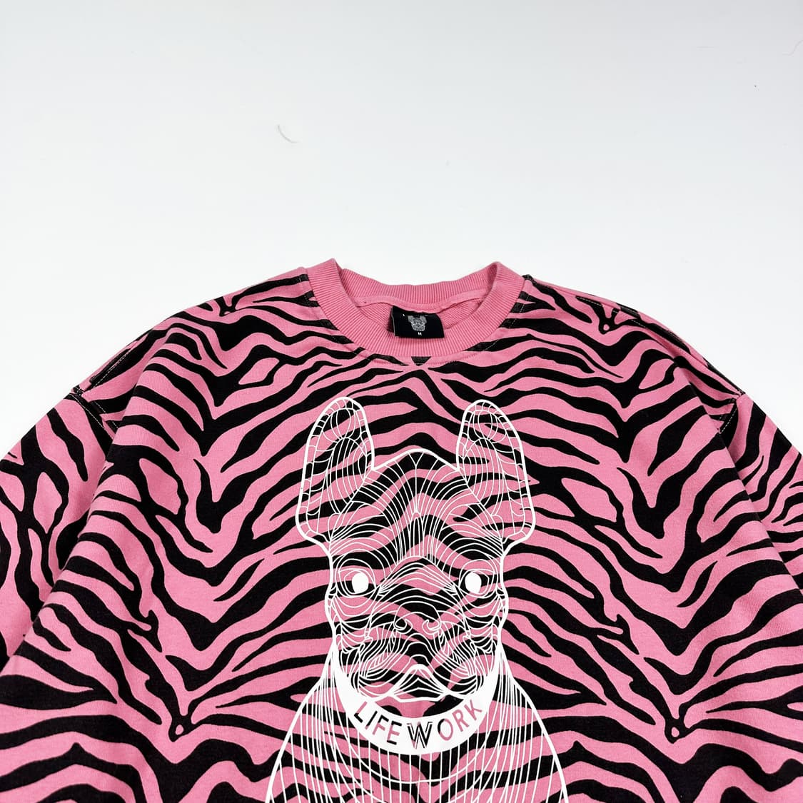 라이프워크 불독 핑크 패턴 맨투맨 (실측 L) 상품이미지1