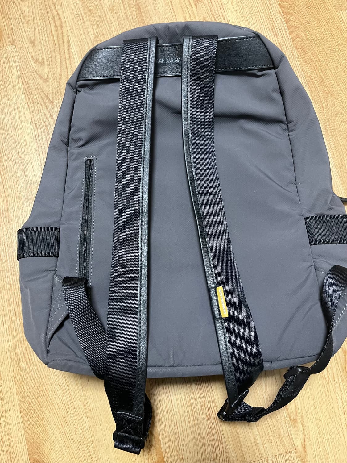 만다린 덕 그레이 백팩 가방 상품이미지4