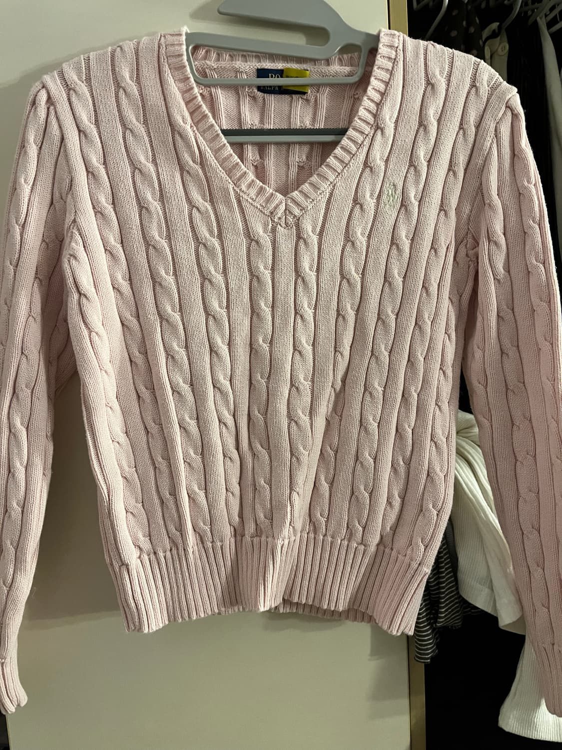 폴로 연핑크 브이넥 니트 상품이미지2