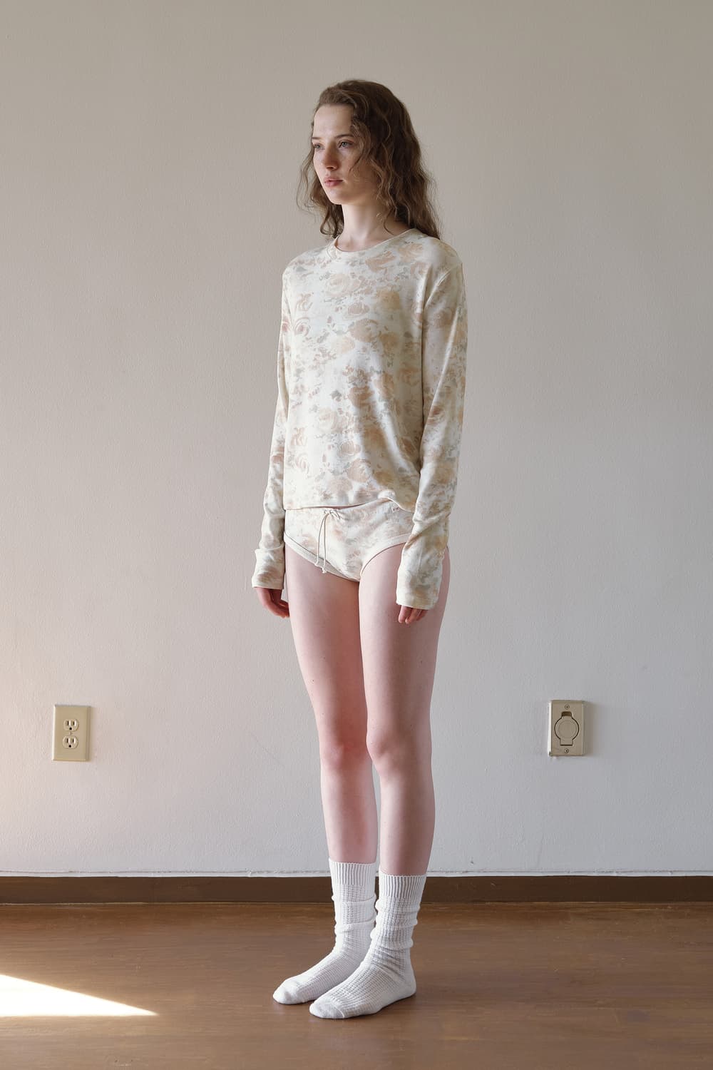 비아플레인x민주님 플로럴 롱슬리브 티셔츠 상품이미지2