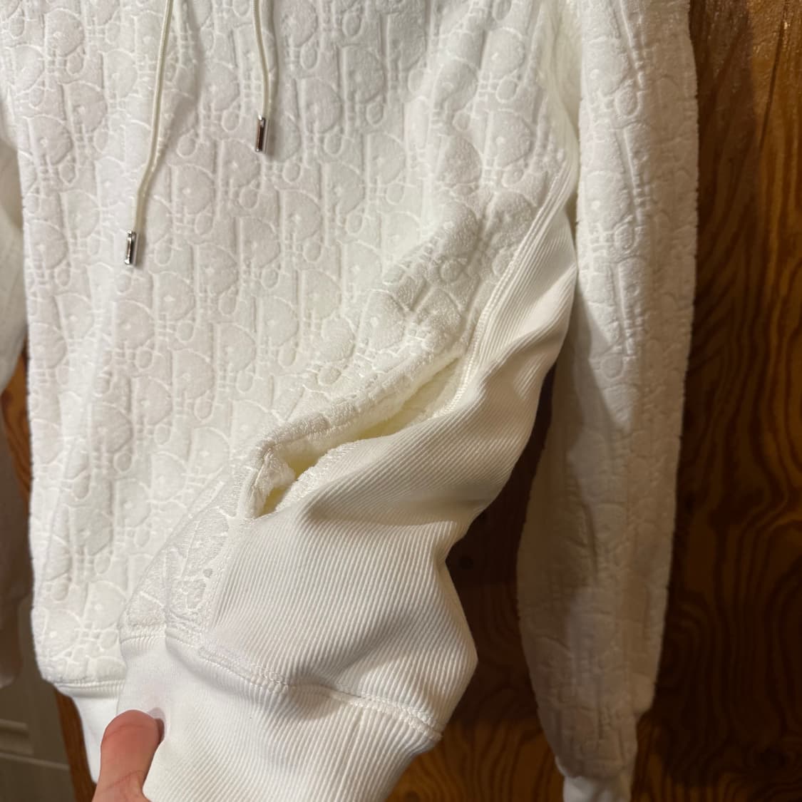 디올 오블리크 후드티셔츠 판매 합니다. 상품이미지3